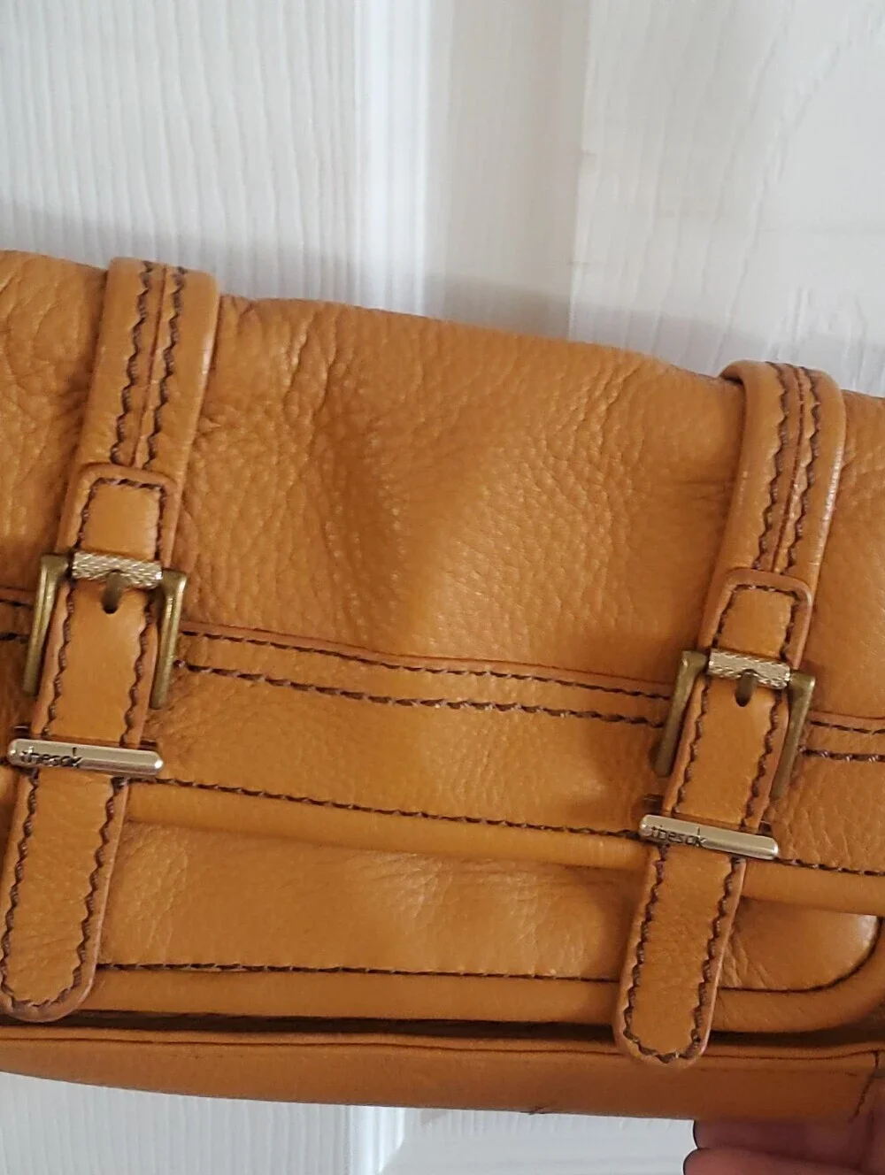 THE SAK HOBO PEBBLED LEATHER BAG. COGNAC COLOR. CROSSBODY